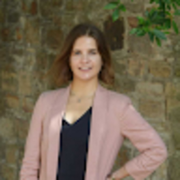 Meet your Posher, Andrea - Picture 1 of 1